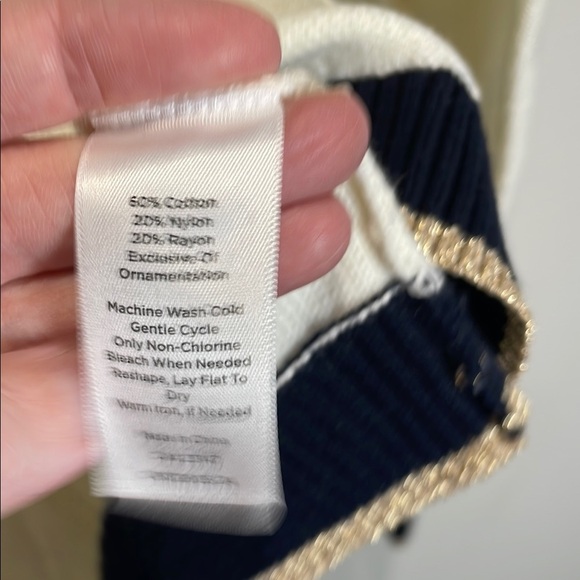 Talbots Cream and Black V-Neck Sweater - Picture 6 of 9